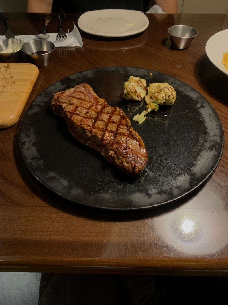 아웃백 광화문D타워점 • 디너 할인, 쿠폰, 주문 꿀팁 및 달링 포인트 스트립, 투움바 파스타 ....