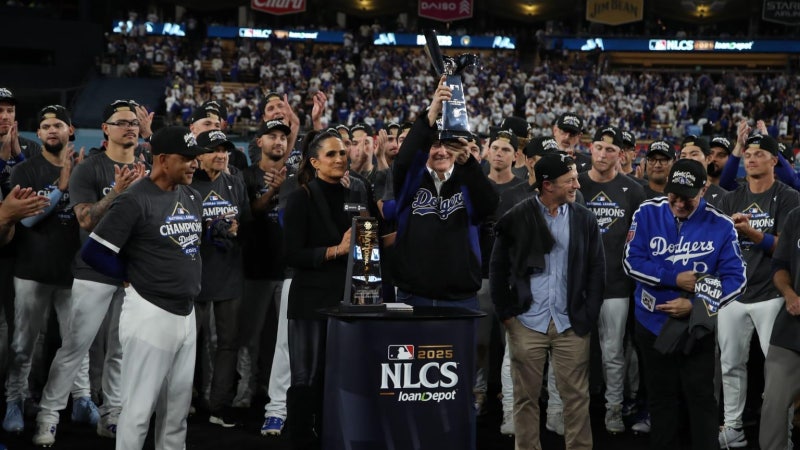 다저스-밀워키 2026 NLCS 재대결, 작년 정규 0-6인데 가을엔 4-0…이번엔 103승 팀이 기다린다