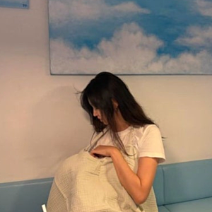 40대 여배우 최유화,카페 식당서 모유수유 공개한 근황