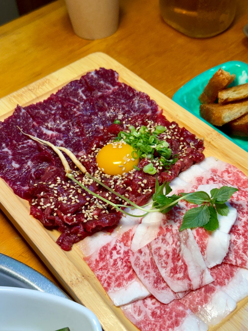 정자동 육회 맛집 대산집 대산 모둠 후기(뭉티기,차돌사시미,한우육회,한우된장술밥 구성)