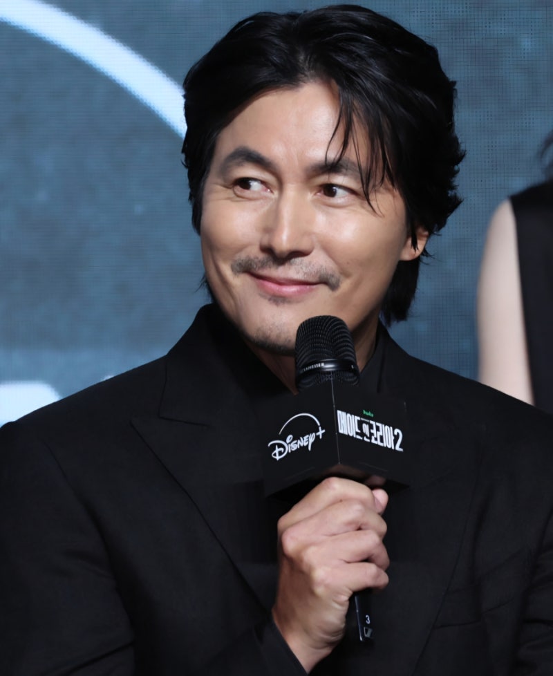 “이정재는 남았다”…정우성만 6개월 먼저 떠난 이유는?
