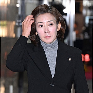 나경원, 젤렌스키에 감사 서한 공개…정부의 '우크라이나 홀대' 맹비난