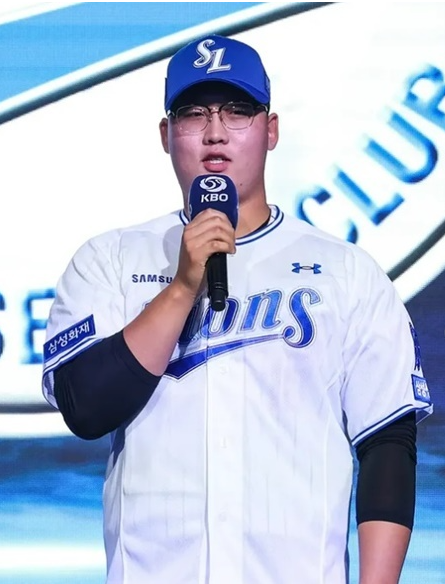 "지체 없이 전원 사인 끝냈다!"…삼성 라이온즈 2027 신인 11명 계약 완료 전말: 1라운드 잭팟 ....