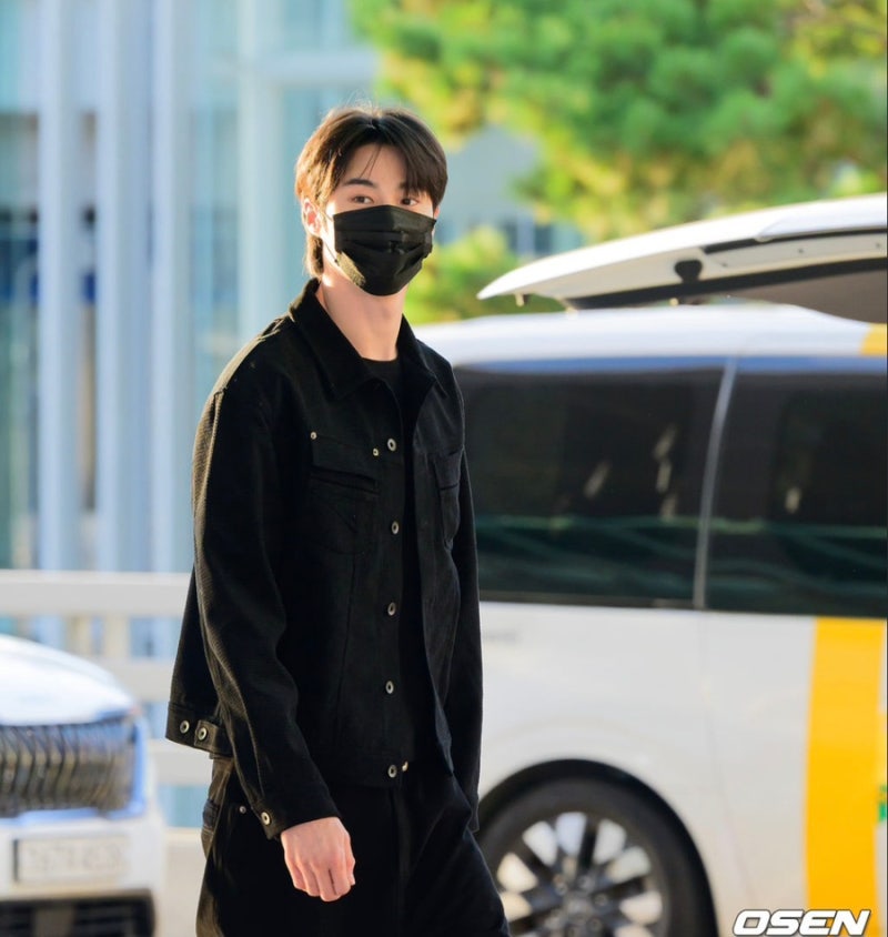 [변우석]변우석 마닐라 팬미팅 출국｜10월 9일 올블랙 공항패션