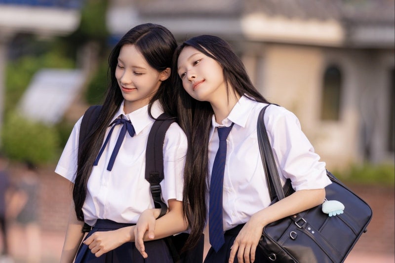 [태연 - 만찬가] 뮤비에 리센느 출연하고 강남 채널에 업로드된 사연?(가사, 발음, 사연)