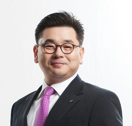 LIG 지주사, <b>제재</b> 앞둔 D&A 주식 맡기고 420억 대출…구본상 회장엔 280....