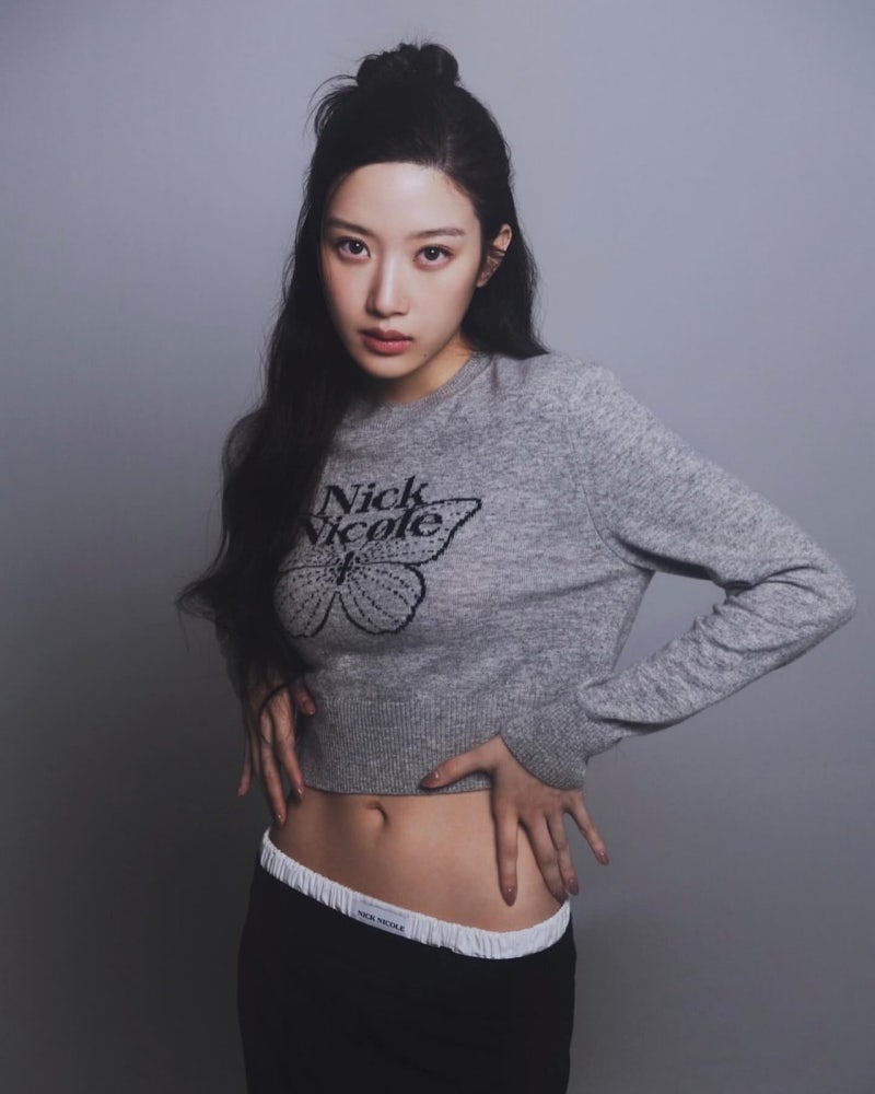 [대박 포착] 문가영, 위켄드 공연 발칵 뒤집은 여신 미모와 잘록한 허리라인! 힙한 패션에 이....