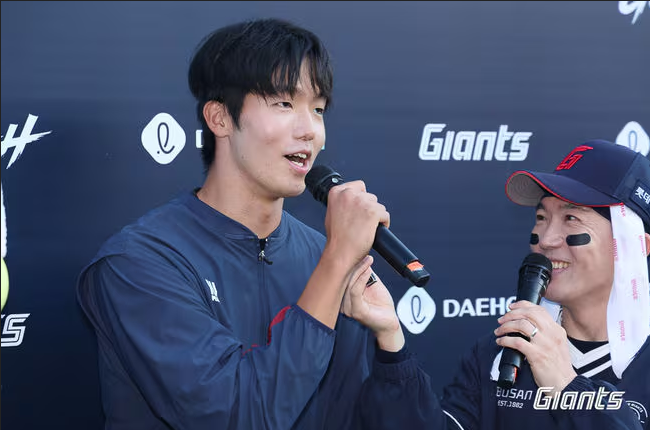 ERA 8.10 신인이 LG 타선을 막았다...4이닝 1피안타 깜짝투, LG전에서 가능성 보여줬다