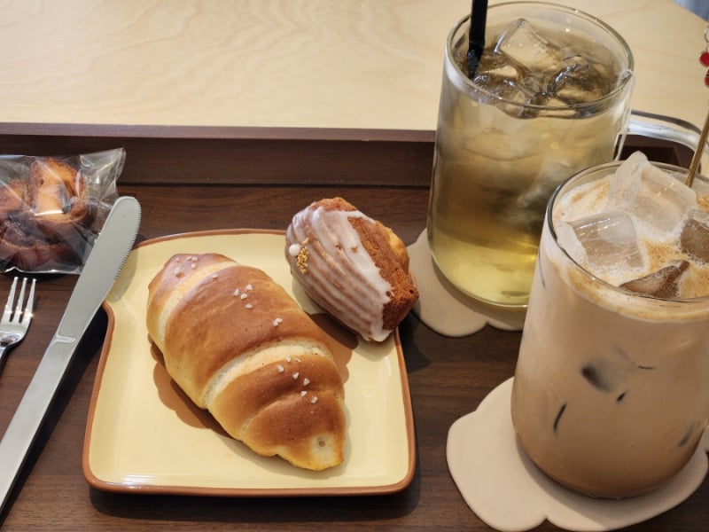 굴포천역 부평구청역 청리단길 베이커리 디저트 맛집 빵댕이 소금빵, 마들렌, 에그타르트 당....