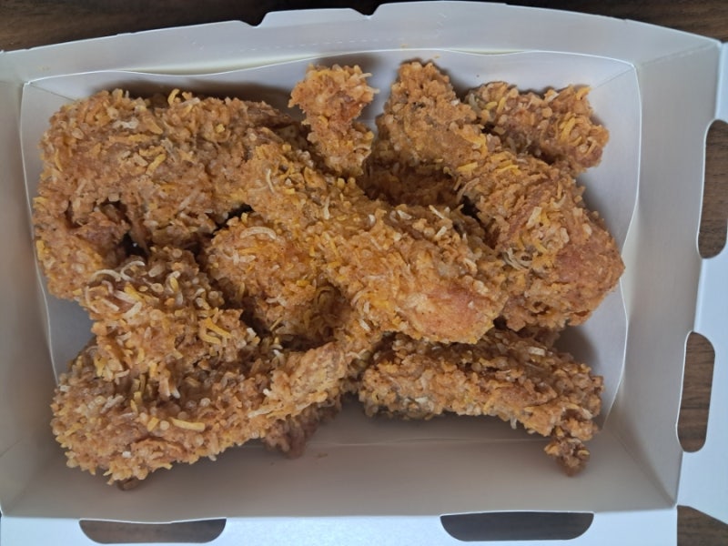 BHC 콰삭킹 후기｜바삭하고 고소한 치킨, 재구매 의향은?