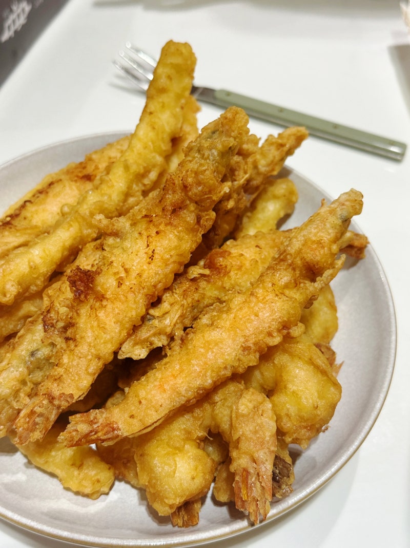 속초 중앙시장 맛집 찾으신다면? 바삭함이 살아있는 황부자튀김