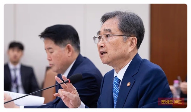 주우크라 한국<b>대사</b> 전격 소환, 북한군 포로 공개가 18년 만의 조치로....