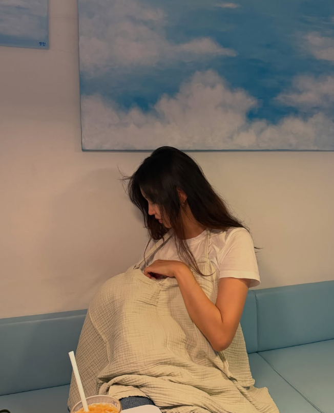 최유화 카페·식당서 모유수유 사진 공개, 6개월 성공했는데 뜻밖의 논란까지?