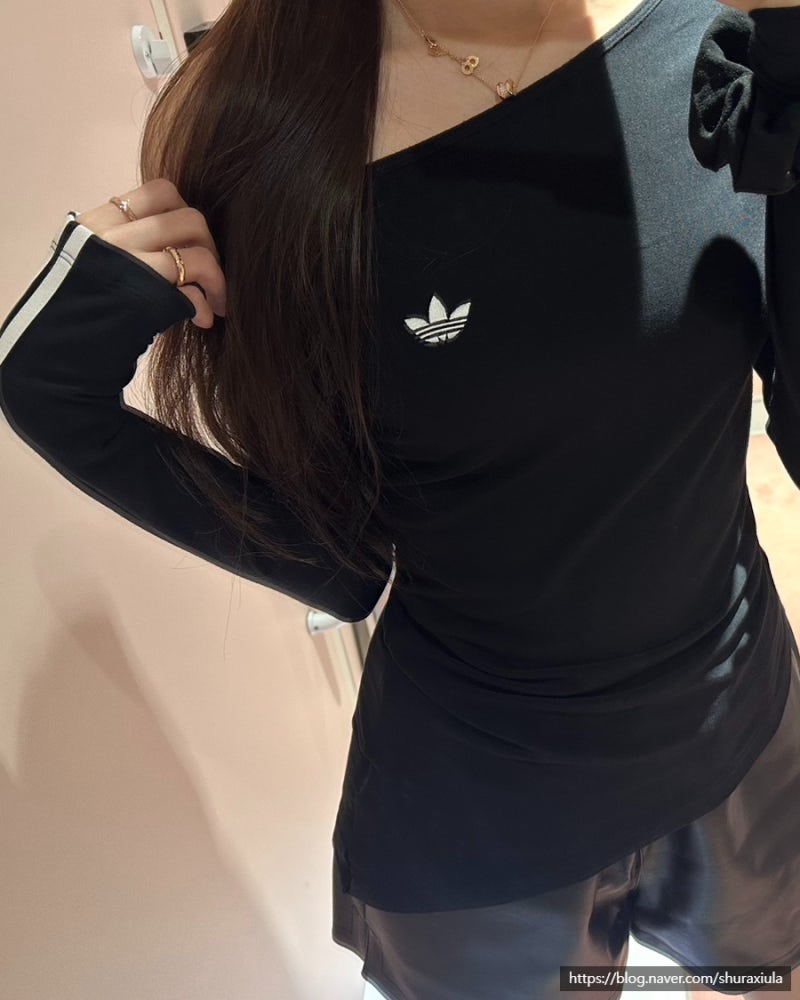 소비리스트 | 불가리, 타미힐피거, 아디다스, h&m, 쟈딕앤볼테르, 폴렌느, 지고트