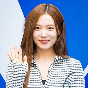 박위 집안 논란에 수양딸 윤소희까지 불똥? 악플 쏟아지는 이유