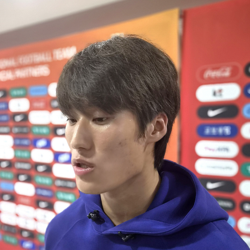 "대표팀의 무게가 얼마나 무거운지" 김민수와 시상대 '메롱' 박승수, 태극마크 앞의 다른 표....