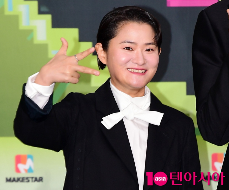 "새벽 4시까지 복습" <b>김신영</b> <b>자격증</b> 도전, 논란 딛고 반전 만들까?