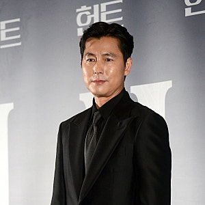 정우성 이정재와 불화설? 아티스트컴퍼니 사내이사 중도 사임 배경과 대중 반응