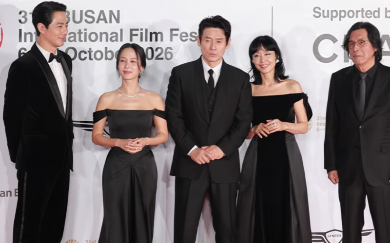 2026 부산국제영화제 패션 분석! 개막식 레드카펫 배우 드레스 & 베스트드레서 착장은?