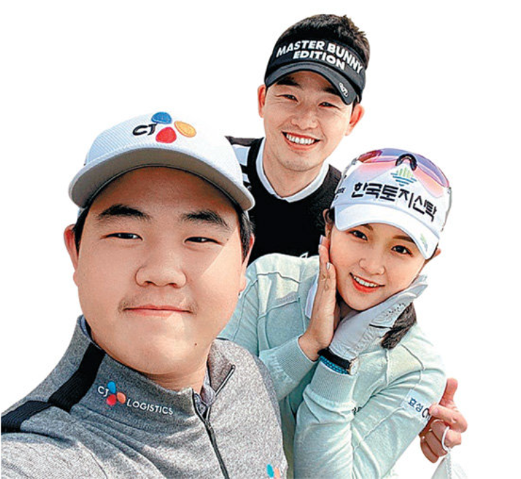 지난주는 10오버파 컷 탈락→이번엔 버디 8개… 박현경에게 무슨 일이?