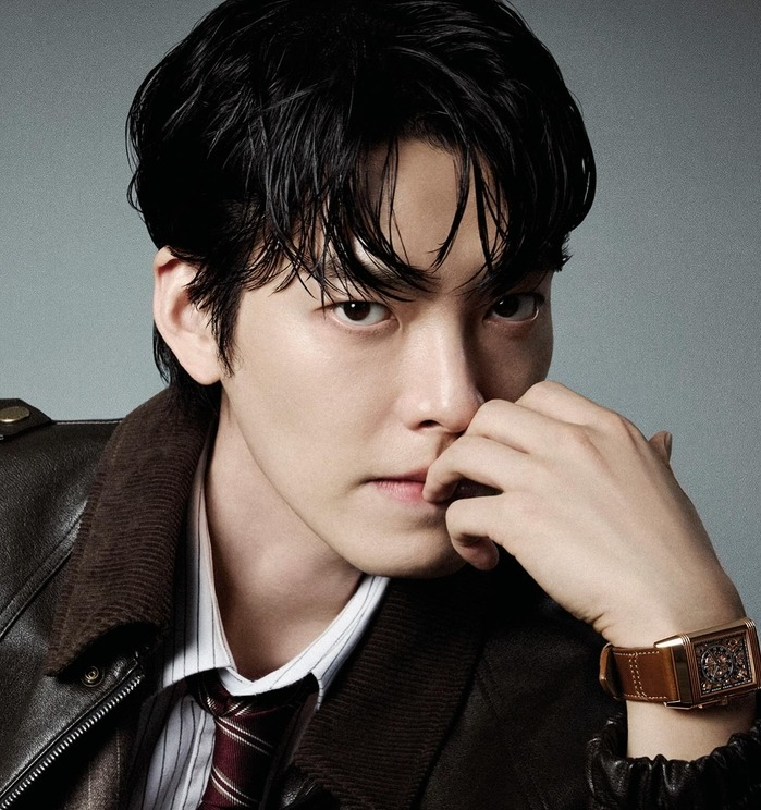 김우빈 향수 이쿠아 디 파르마, 팬에게 직업 선물 이유 알고 보니 이것