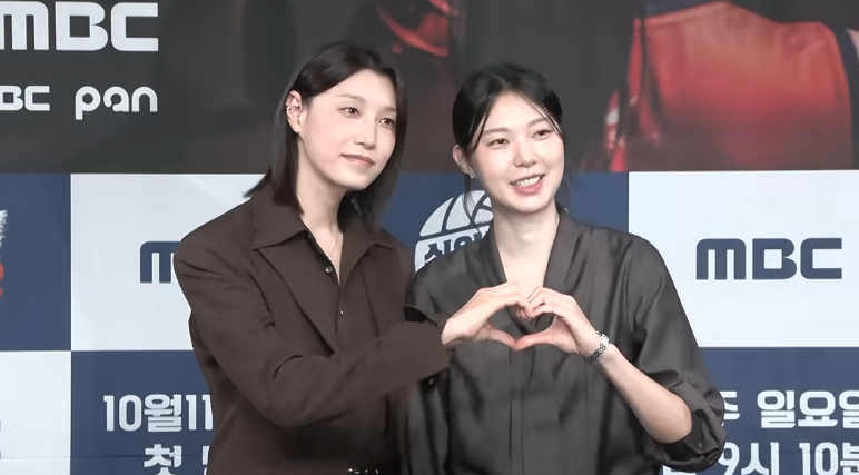 신인감독 김연경2 양효진 해설 합류, 김연경과 함께한 두 배구 레전드의 특별한 인연