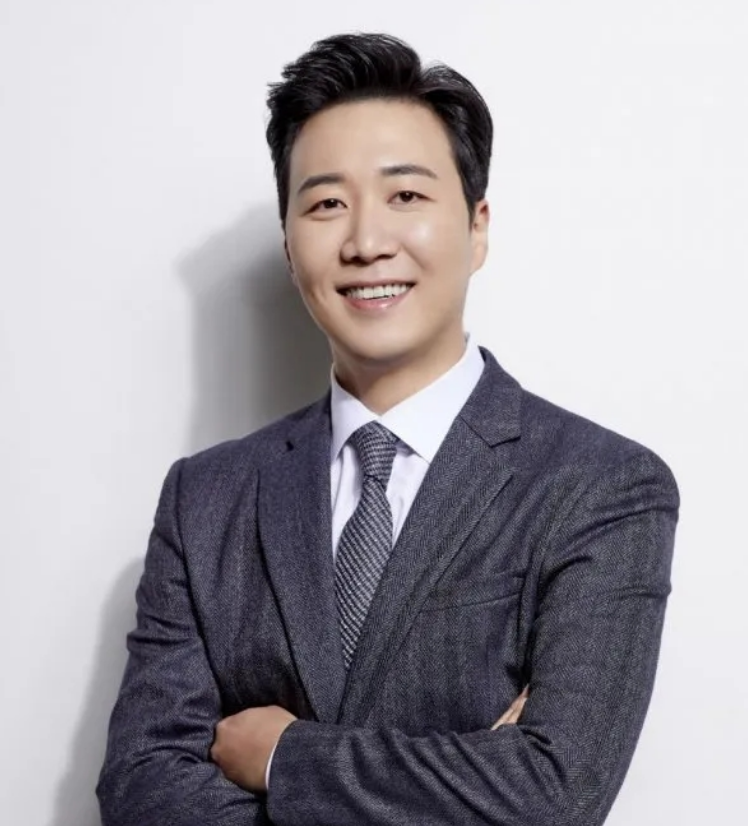 도경완 나이 프로필, 아내 장윤정 결혼 아들 연우 딸 하영, 공군사관학교 학력 KBS 퇴사 서브 ....