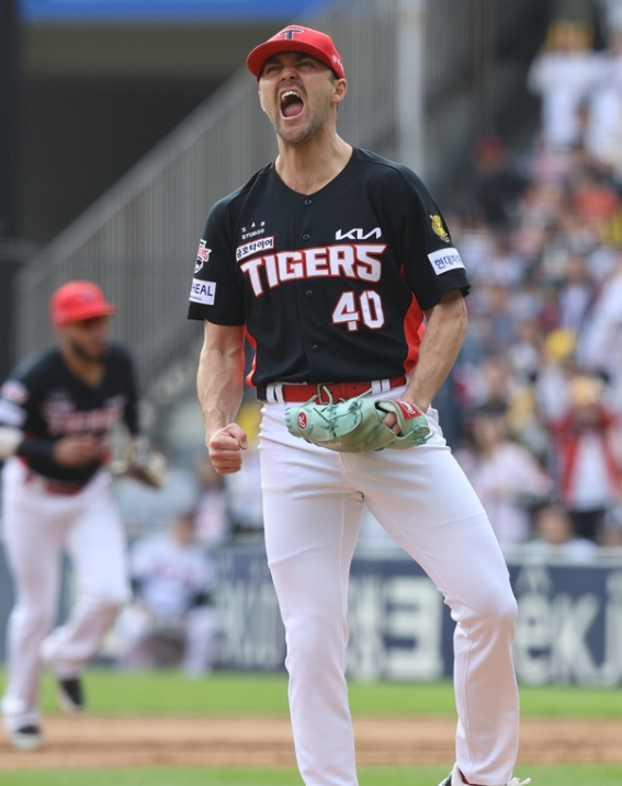 [KBO]팬들 열광!!!"3위 자리는 절대 못 내준다!" <b>네일</b> KKKKKKK <b>역투</b>에 스....