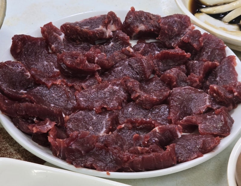 이 뭉티기가 3만원? 대구 교동 맛집 옛날국숫집 가성비 뭉티기 연탄불고기 중앙로역 주차 영....