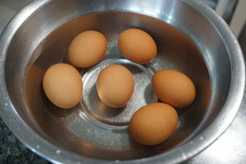 계란 껍질 잘 까지게 삶는법, 가장 쉬운 방법 딱 두가지(계란 삶는 기계, 찜기 후기)