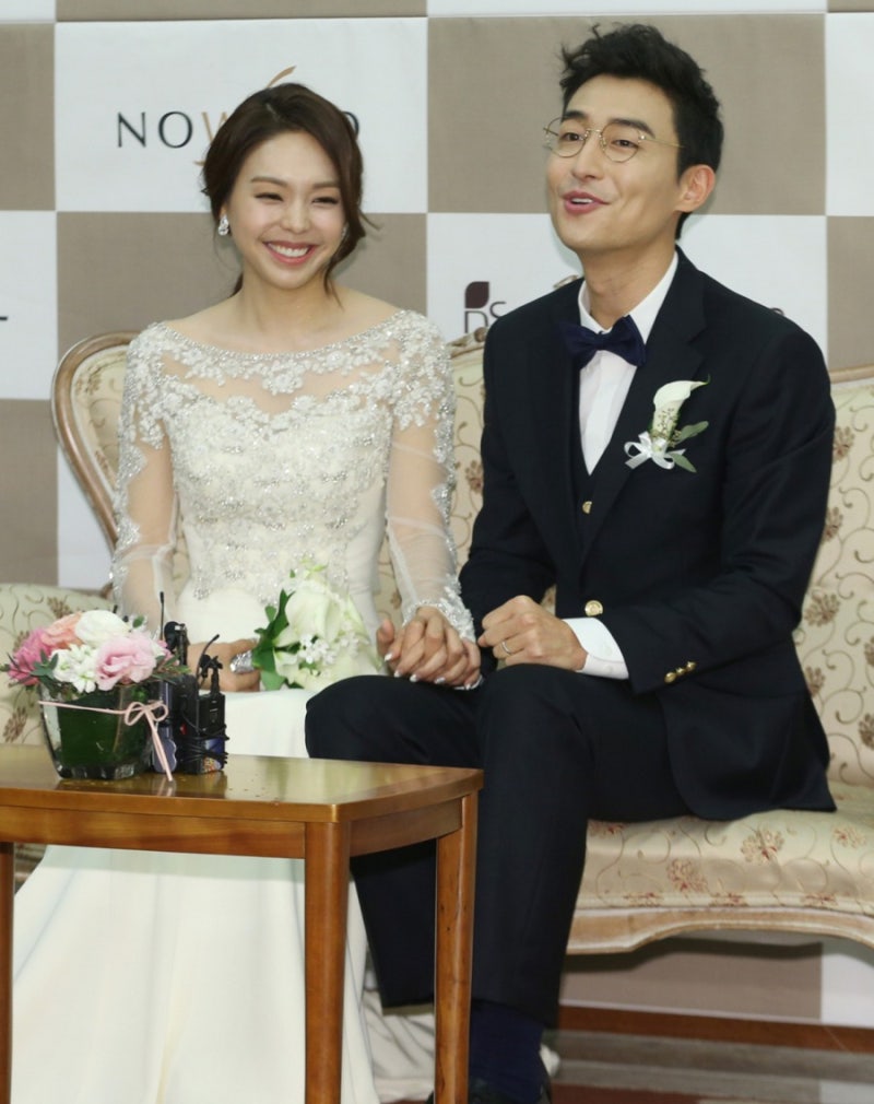 "이제야 말씀드려 죄송합니다"…김인석, 안젤라 박과 결혼 10년 만에 '2년 전 이혼' 고백