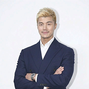 김영광 전 축구 국가대표 보복운전 공식 인정(지바겐 차량), 인스타 사과문과 싸늘한 대중 반....