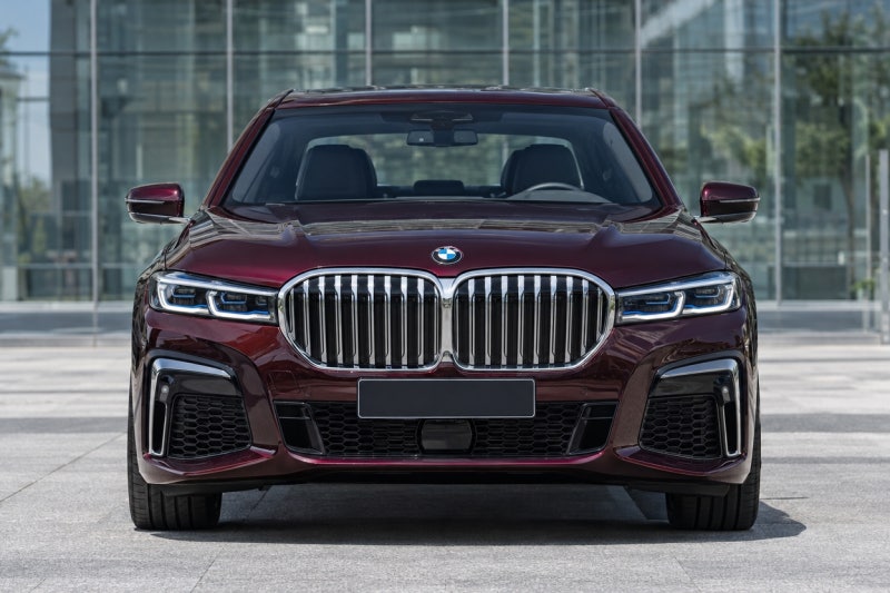 "신차 4분의 1 값" BMW 7시리즈 중고 시세, 연식별로 뜯어봤다