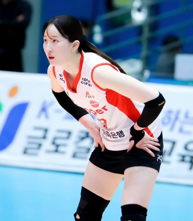 “이 팀은 처음 보는데?” SOOP 등장한 여자배구 새 시즌의 변화