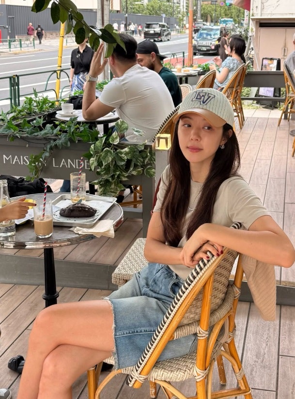 박한별 도쿄 근황 공개, 42세 맞아? "미니스커트 자태"에 시선 집중