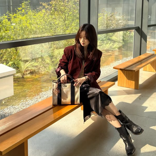 "캔버스백인데 왜 이렇게 가을룩에 찰떡이지?" 토리버치 밀러 토트백, 여성 가을 가방 추천