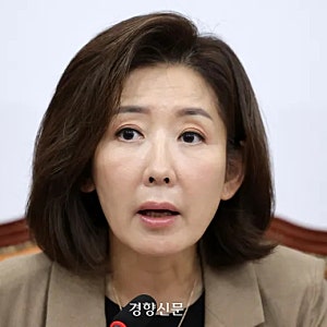사과도 못 받았는데 ‘젤렌스키에 감사 서한’ 보낸 나경원···민주당 “매국행위” 나 의....