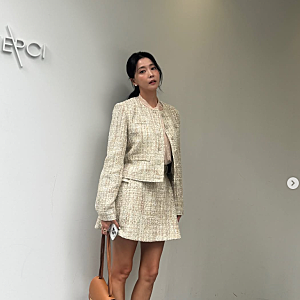오윤아 11년 만에 재혼 이어 아들 민이 취업까지.. 사진 2장에 담긴 근황