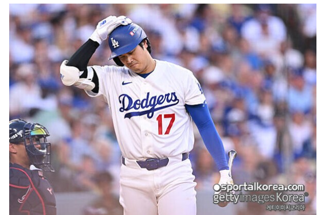 [MLB]충격..."이럴 수가, 결국 1번에서 쫓겨났다" <b>타율</b> 1할대 <b>오타니</b>, ....