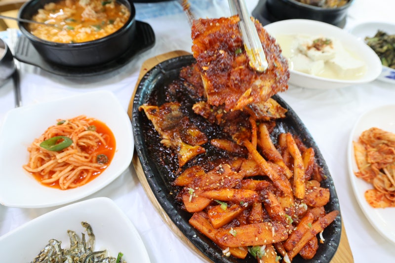 속초 69방앗간 줄서는거보다 가치있는 황태구이 아침식사 맛집