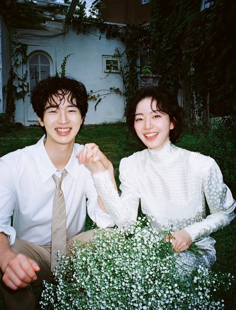 장동윤 김승윤 결혼 웨딩화보 공개 "나의 사랑, 나의 뮤즈, 나의 집" 녹두전 인연 7년 만의 결....
