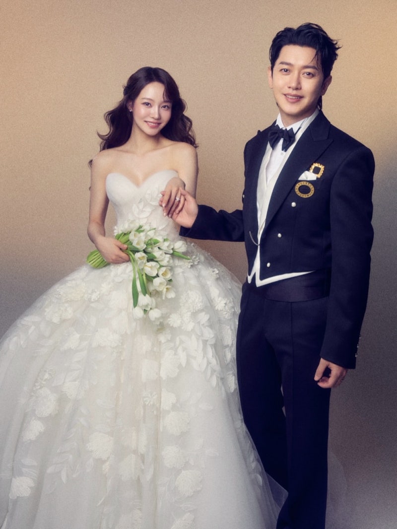 강균성 유하진 결혼 D-19, 14살 차 예비부부 웨딩화보만 몇 번째…"아직도 실감 안 나" 털어놨....