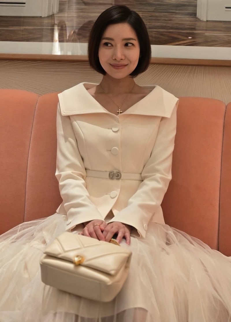 “49세에 이 분위기 실화?”…윤세아, 우아함이란 이런 것