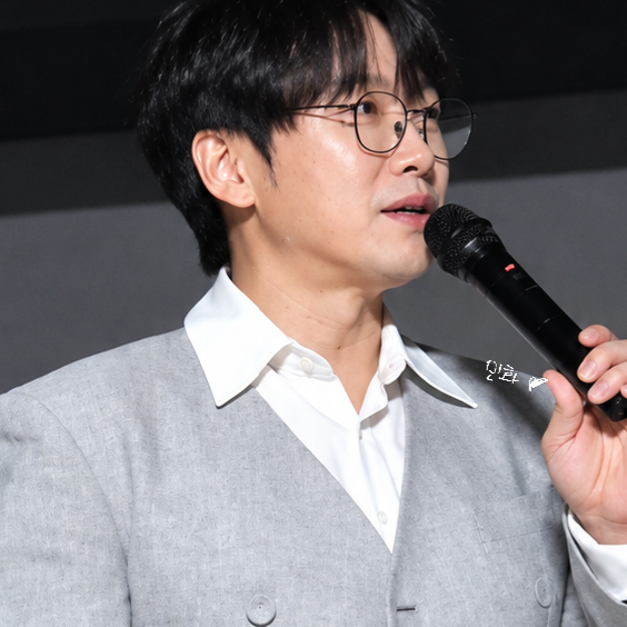 여주 골목대빵축제에서 고향을 노래하고 고향을 알리는 춘길