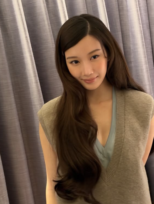 2천만원대 명품룩 입었는데...생각보다 평범해 보였던 여배우