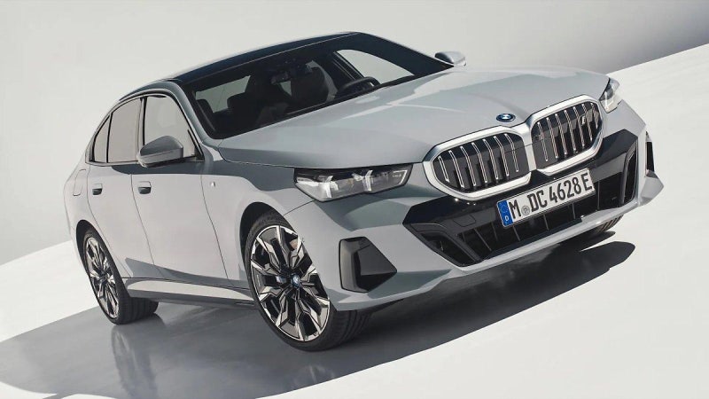 BMW 5시리즈 신형, 지금 사도 될까? 2026년 10월 가격부터 풀체인지·페이스리프트 전망까지 총....