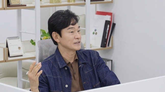 정보석, 66세에 화장품 CEO 변신…성북동 자택 1층 사무실→아들 제빵소 불시점검까지