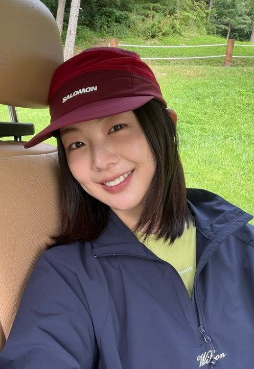 "드라이버는 잘 맞았는데 아이언은" 금새록, 연기력 논란 반년 뒤 골프장에서 남긴 한마디
