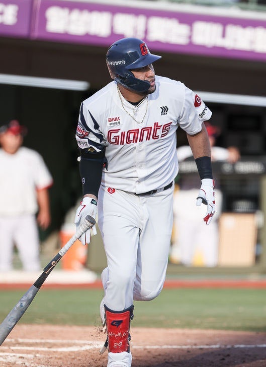 레이예스 또 해냈다! 205안타 폭발, 최원준 제치고 KBO 최다안타 단독 1위