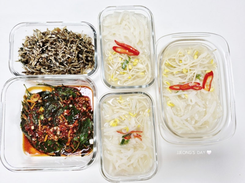집밥 밑반찬 만들기(고소한 멸치볶음, 전자레인지 양념 깻잎찜, 시원한 콩나물무국)
